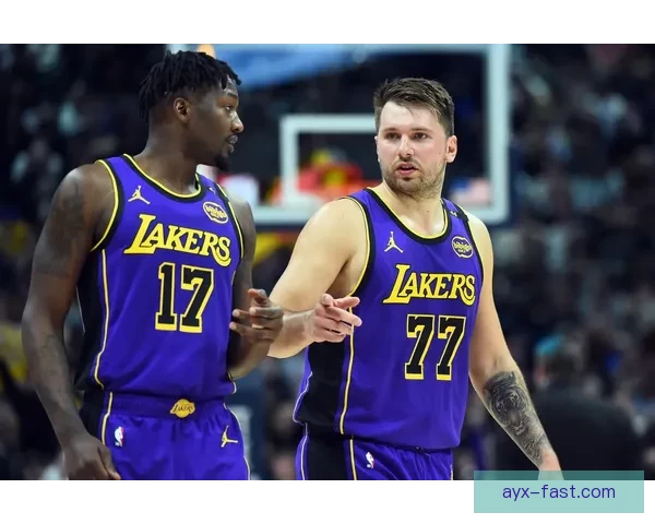 海斯20分钟8中8狂砍26分赛后直言东契奇别再领罚牌