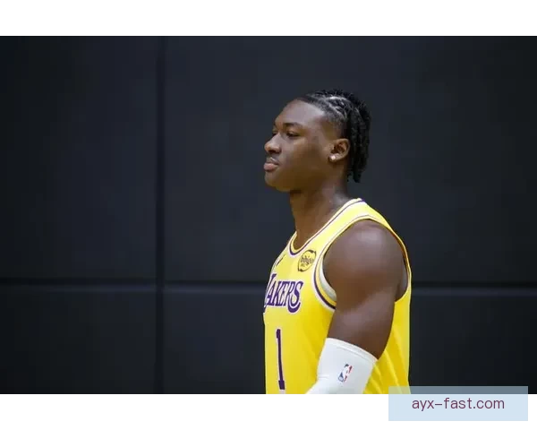 雷迪克：对阵雷霆锻炼季后赛心态斯马特预计周一复出